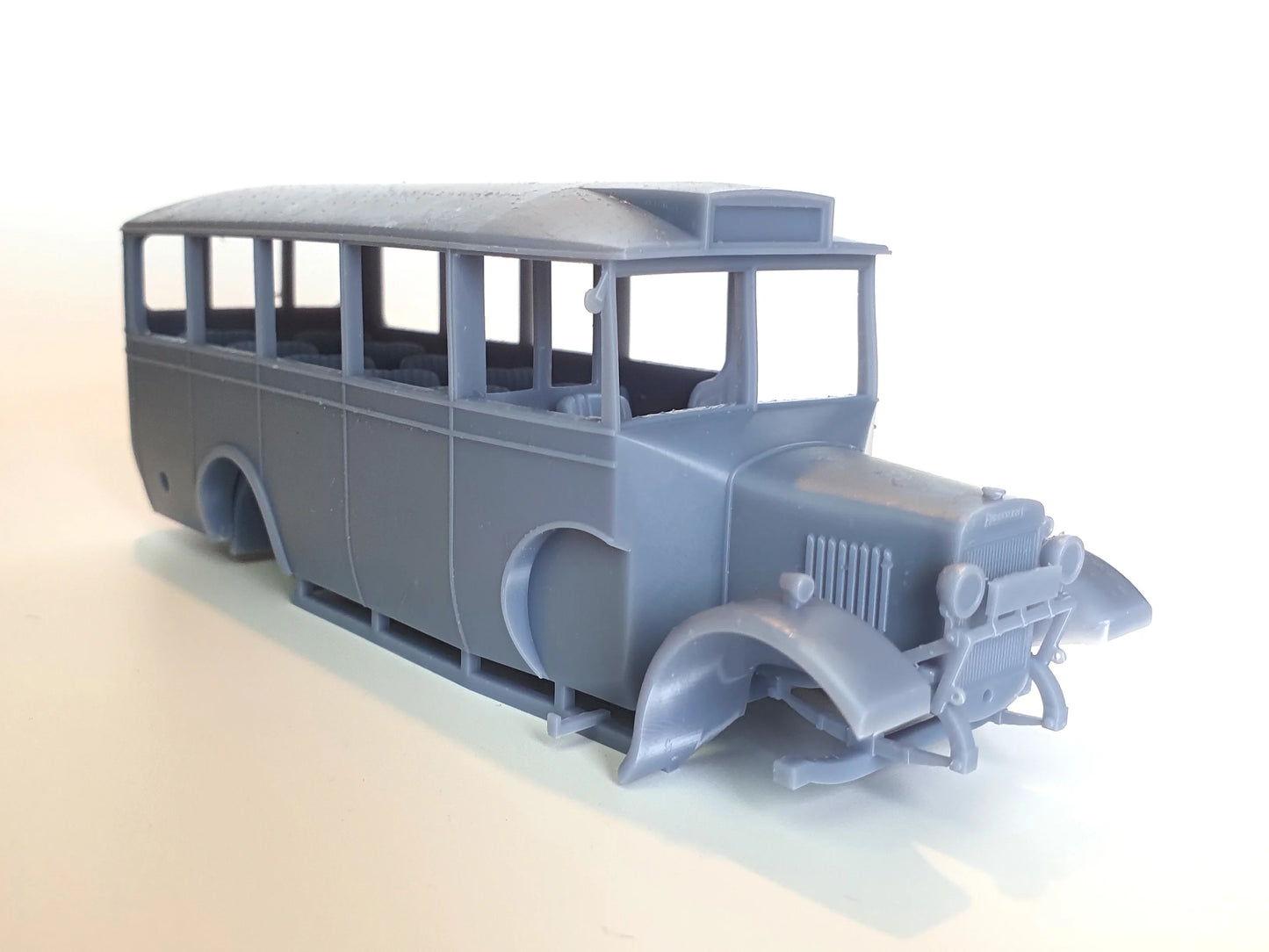 O (1:43) unpainted General version of our scale model 20-seat Thornycroft bus, without wheels - Three Peaks Models