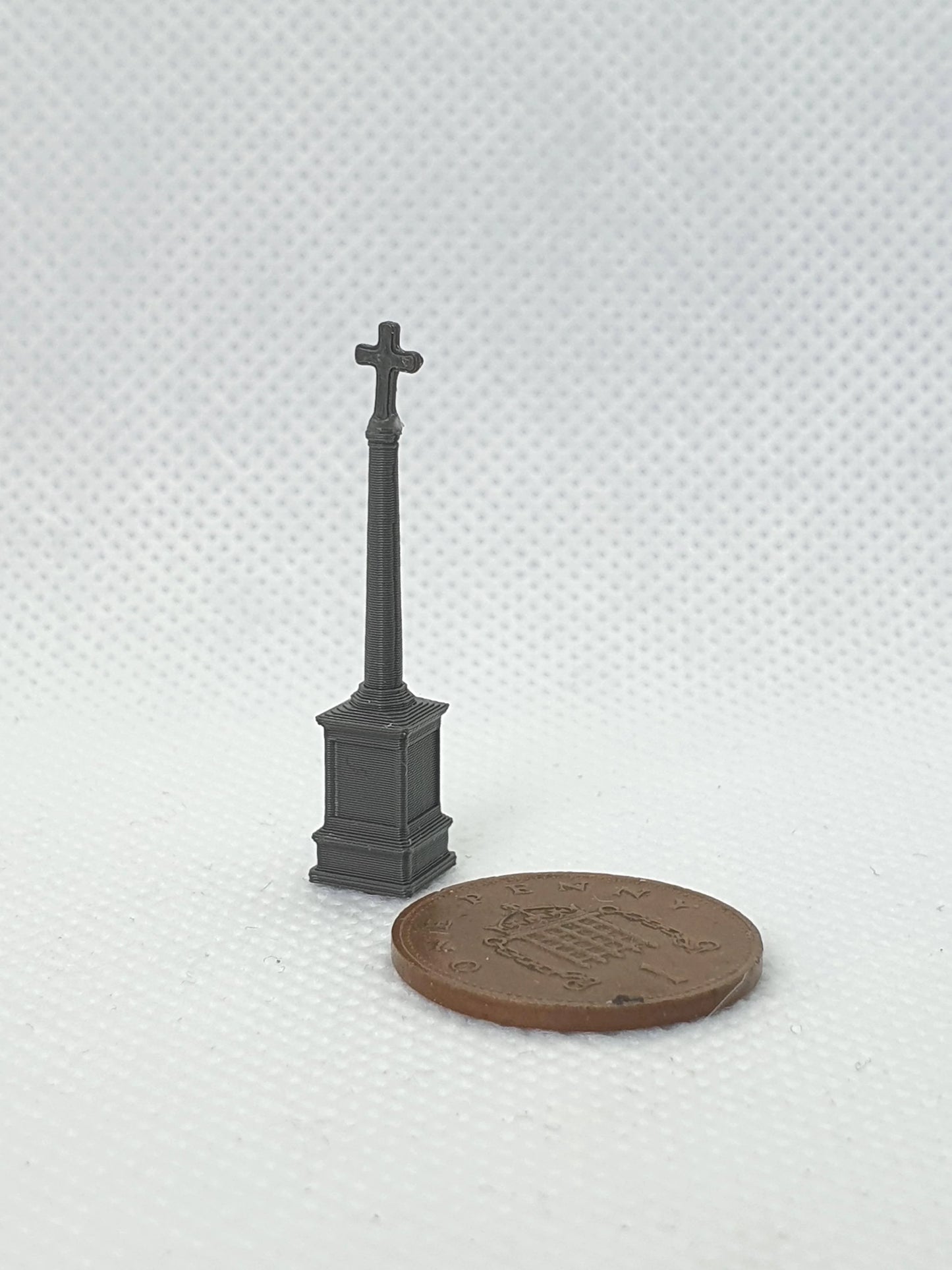 N scale model of a war memorial - Three Peaks Models