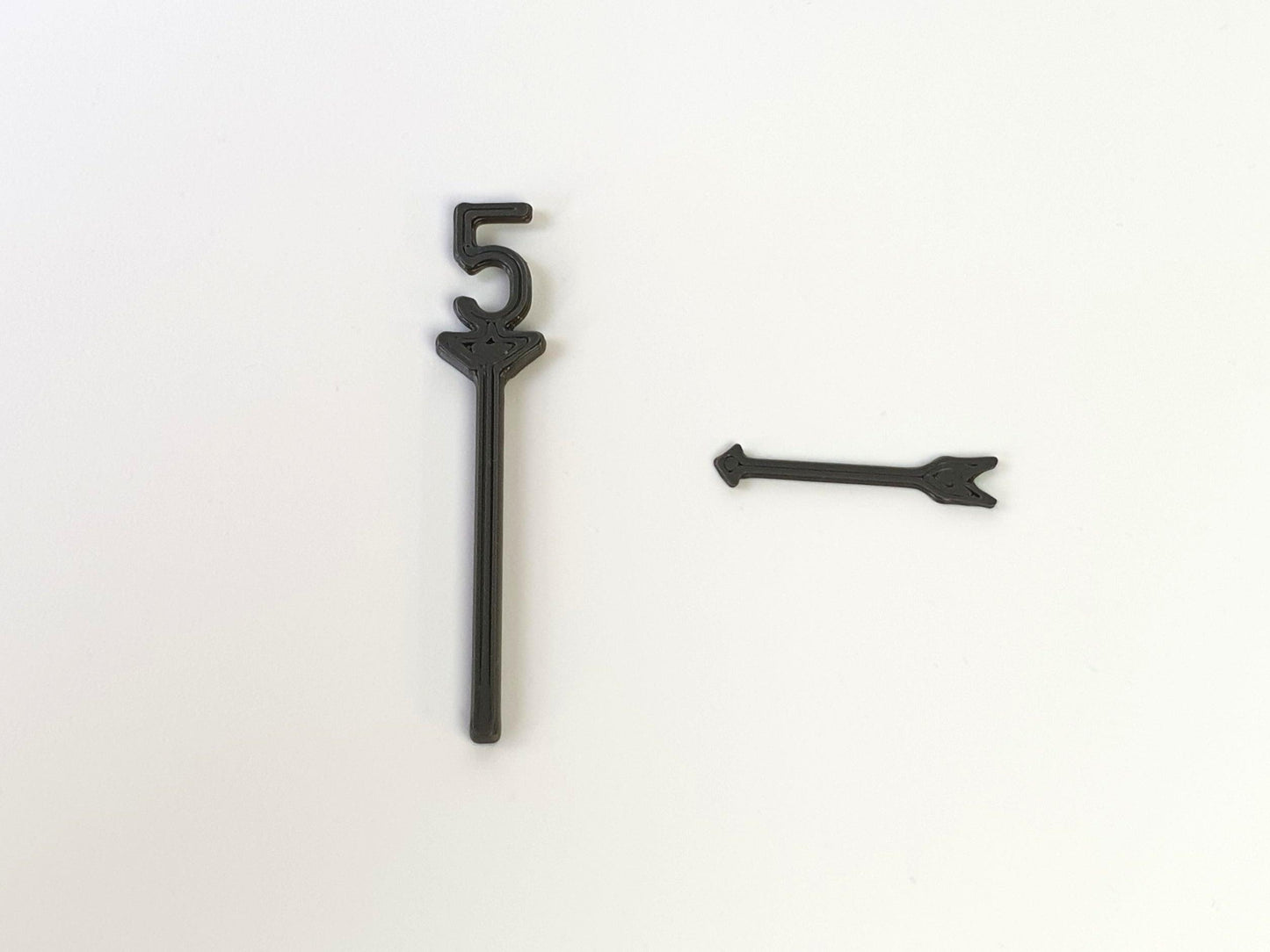 5 mph O gauge scale model BR speed limit sign with separate directional arrow - Three Peaks Models