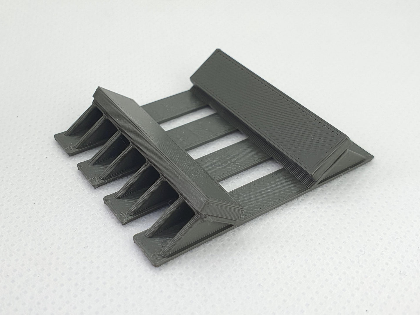 O gauge scale model of steel coil cradle - type 2 - Three Peaks Models
