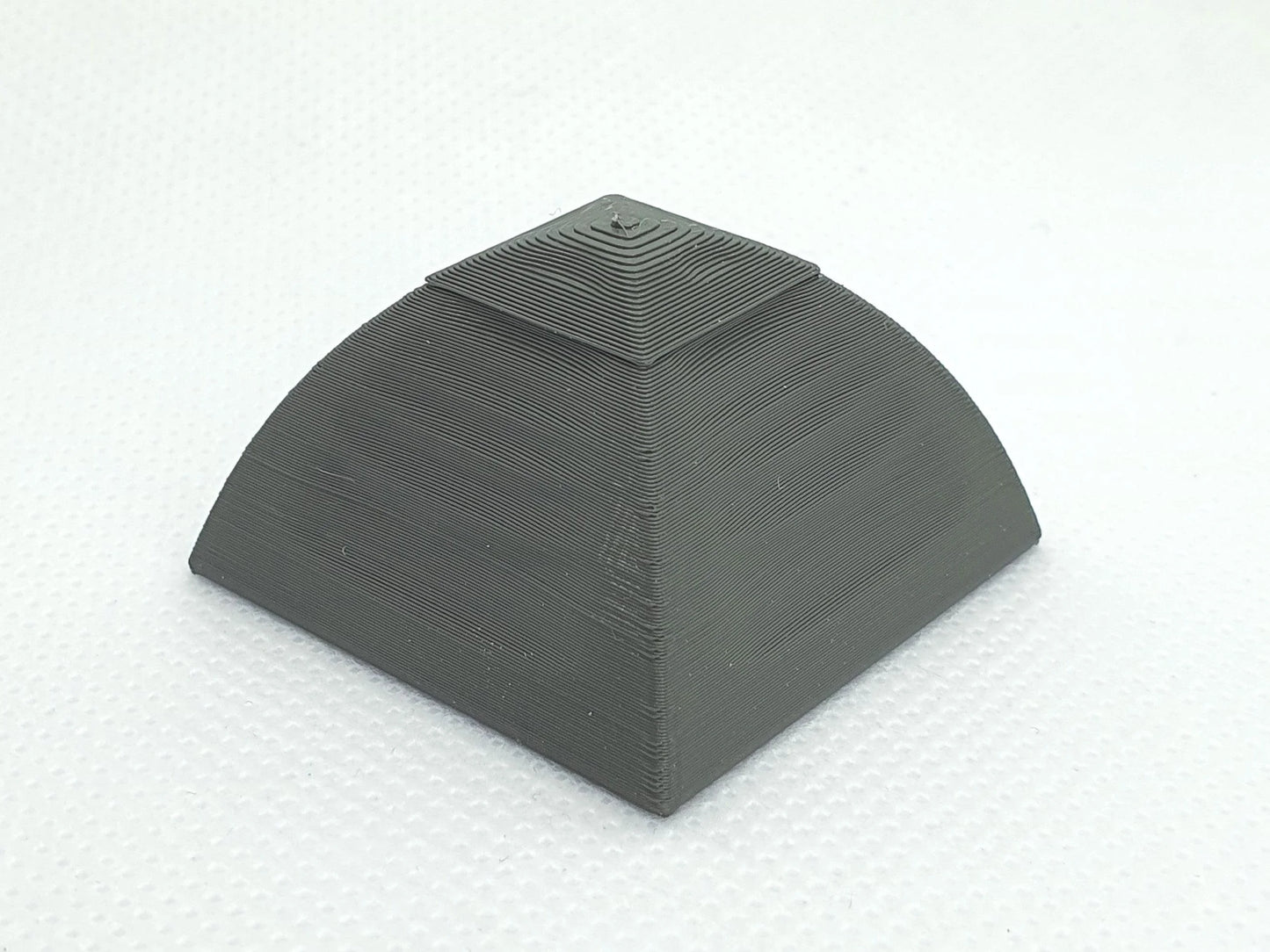 O gauge scale model of a tent - circular 1 - Three Peaks Models