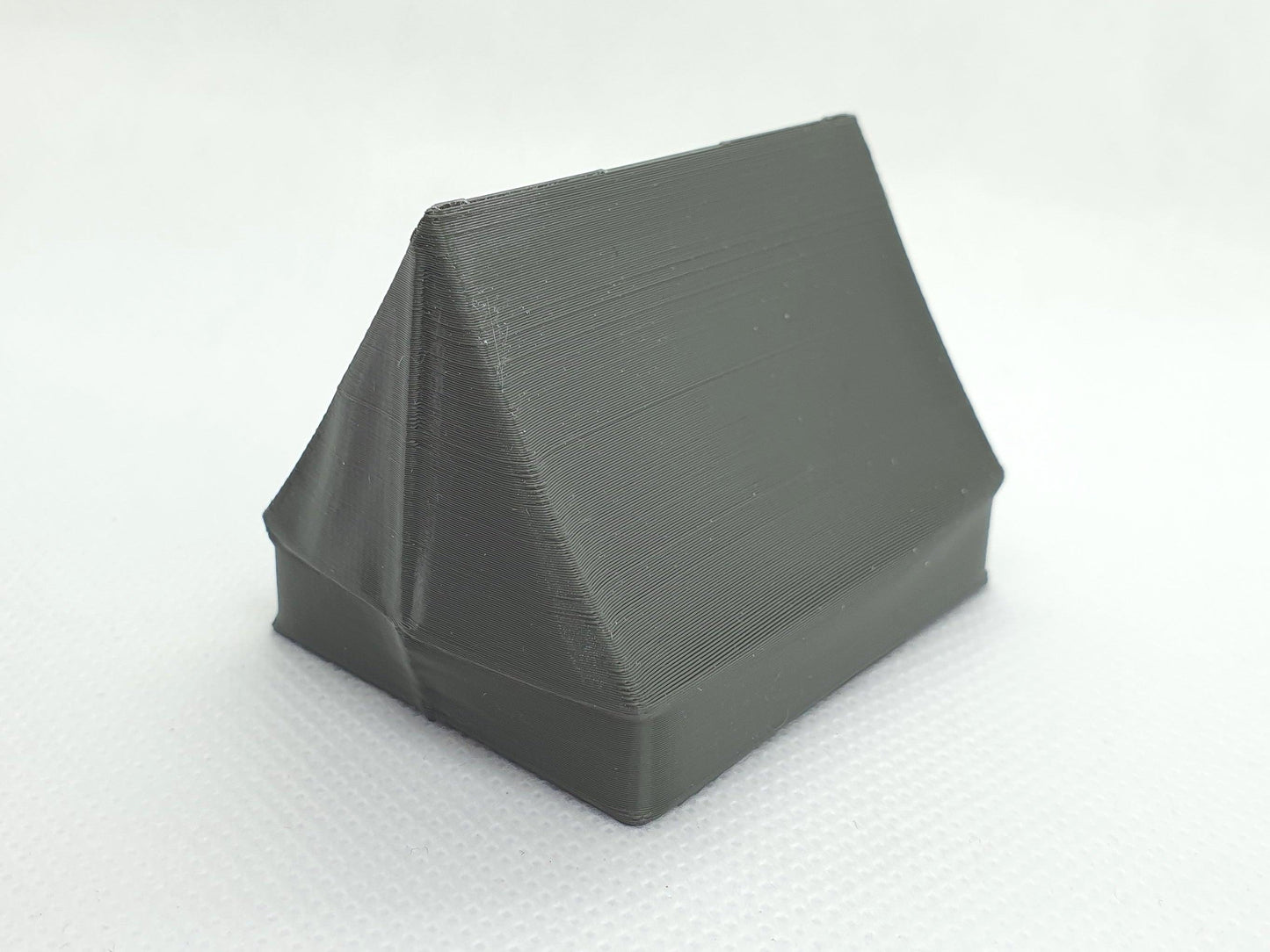 O gauge scale model of a tent - triangular 2 - Three Peaks Models