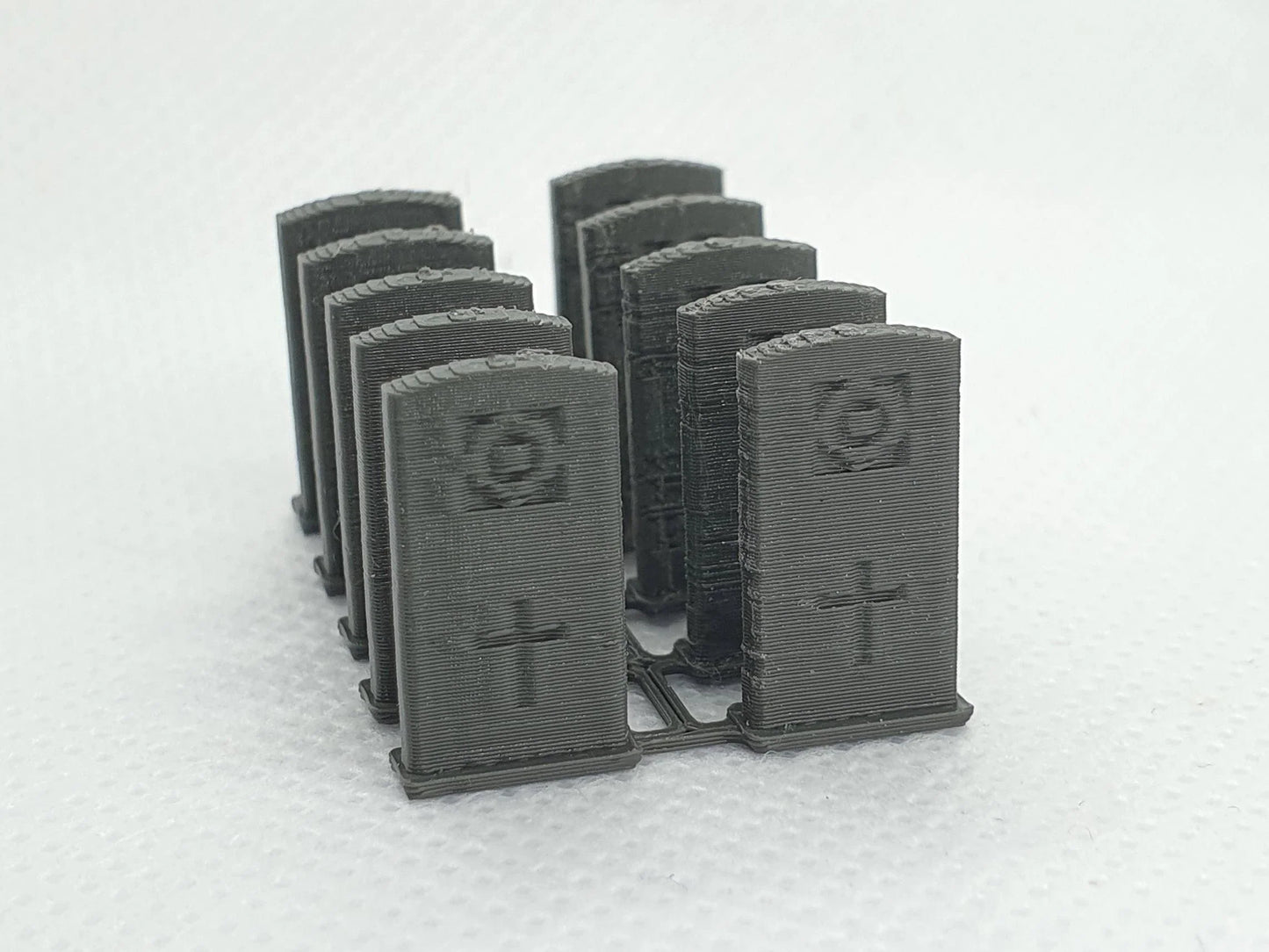 O scale models of war graves - Three Peaks Models