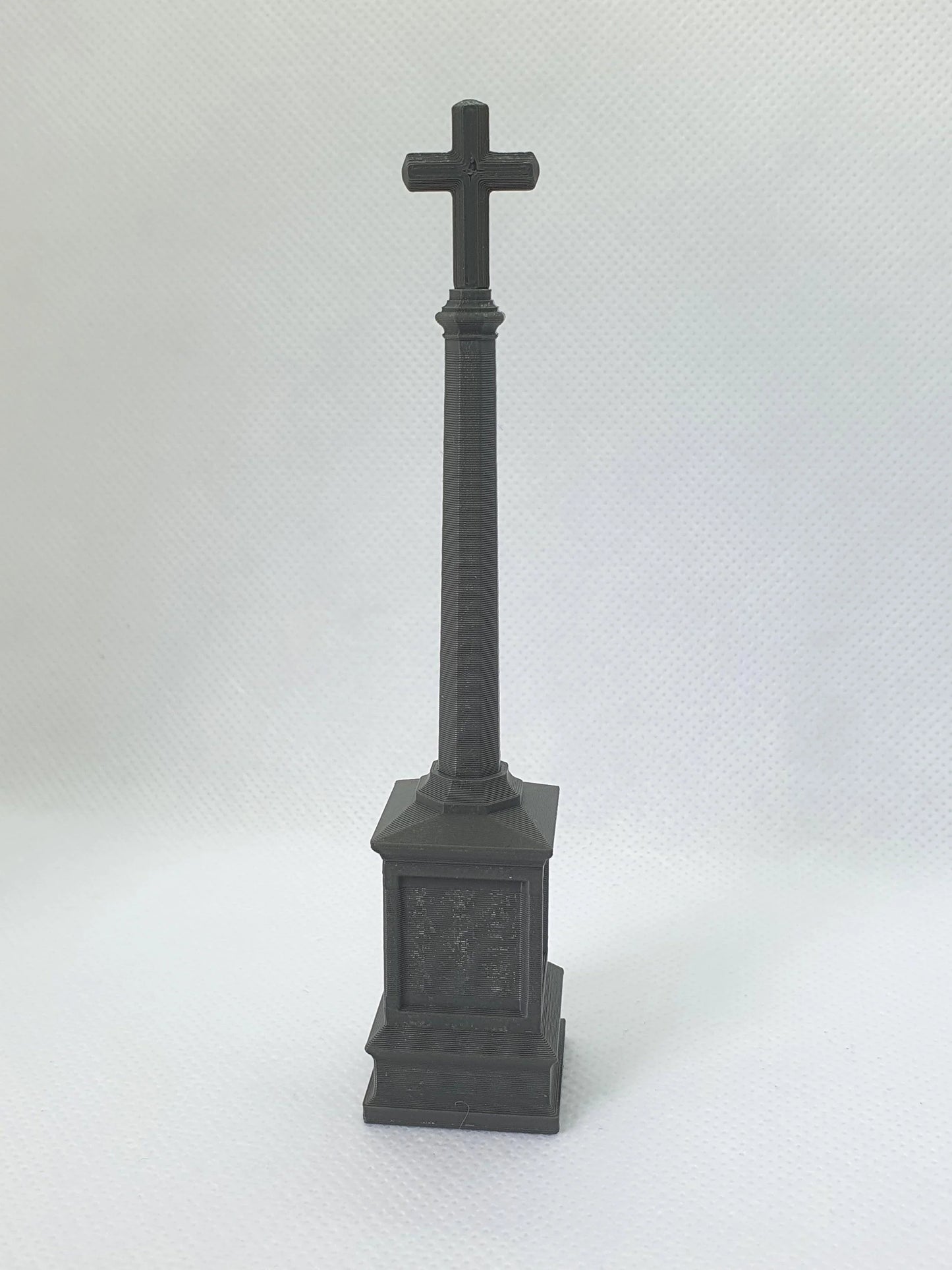 O gauge scale model war memorial - Three Peaks Models