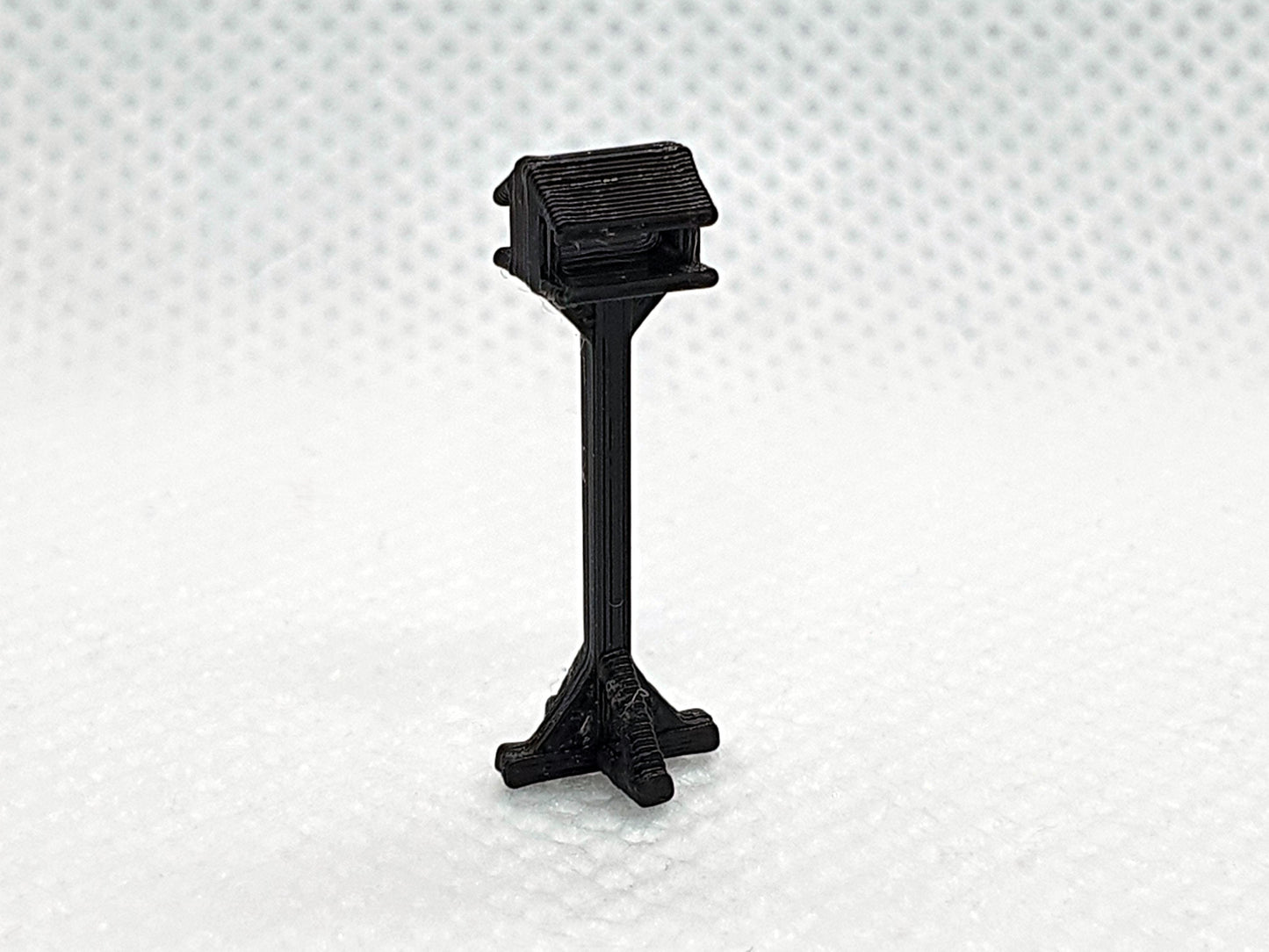 OO gauge scale model of a bird table - Three Peaks Models