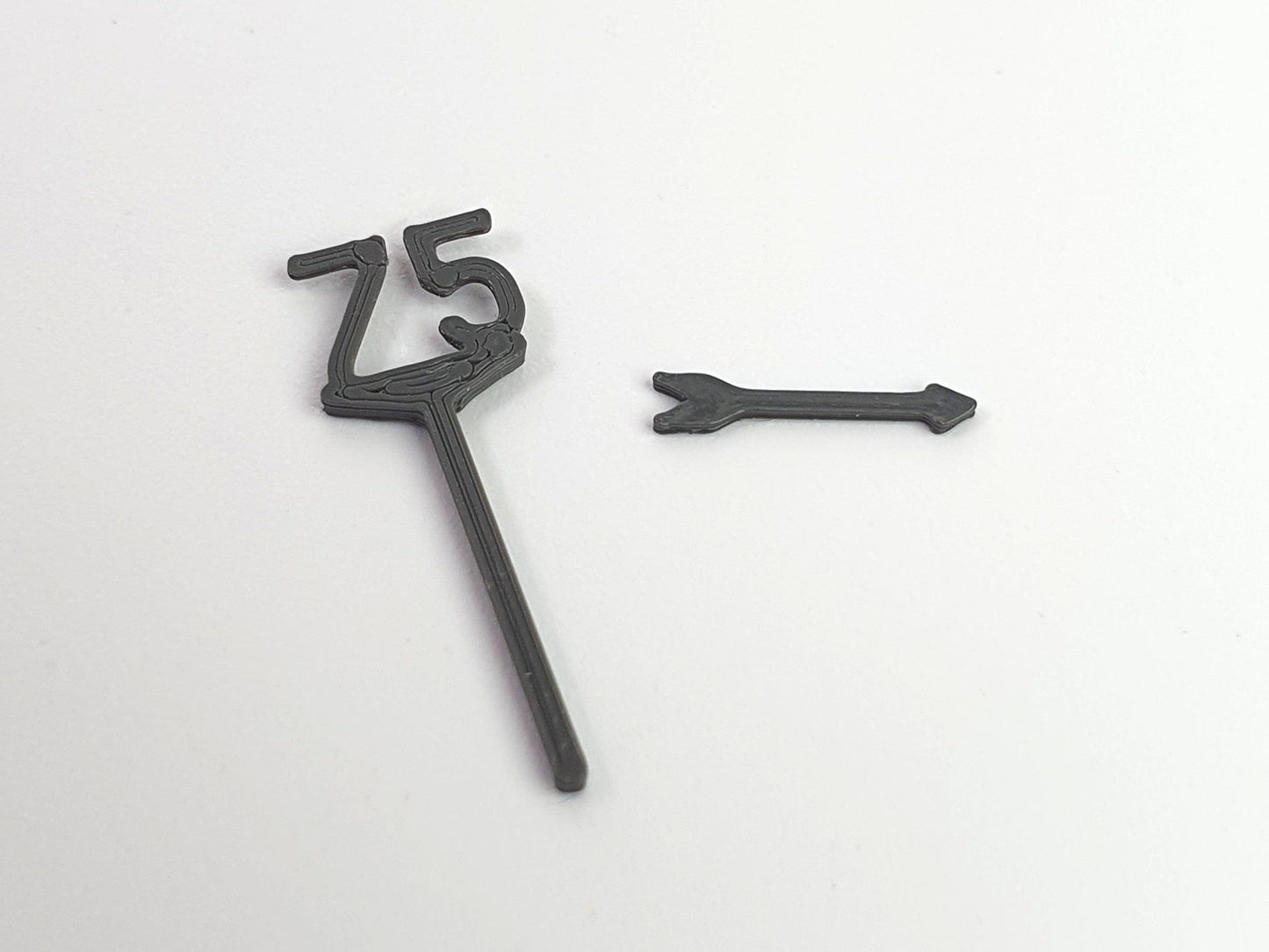 75 mph OO gauge scale model BR speed limit sign with separate directional arrow - Three Peaks Models