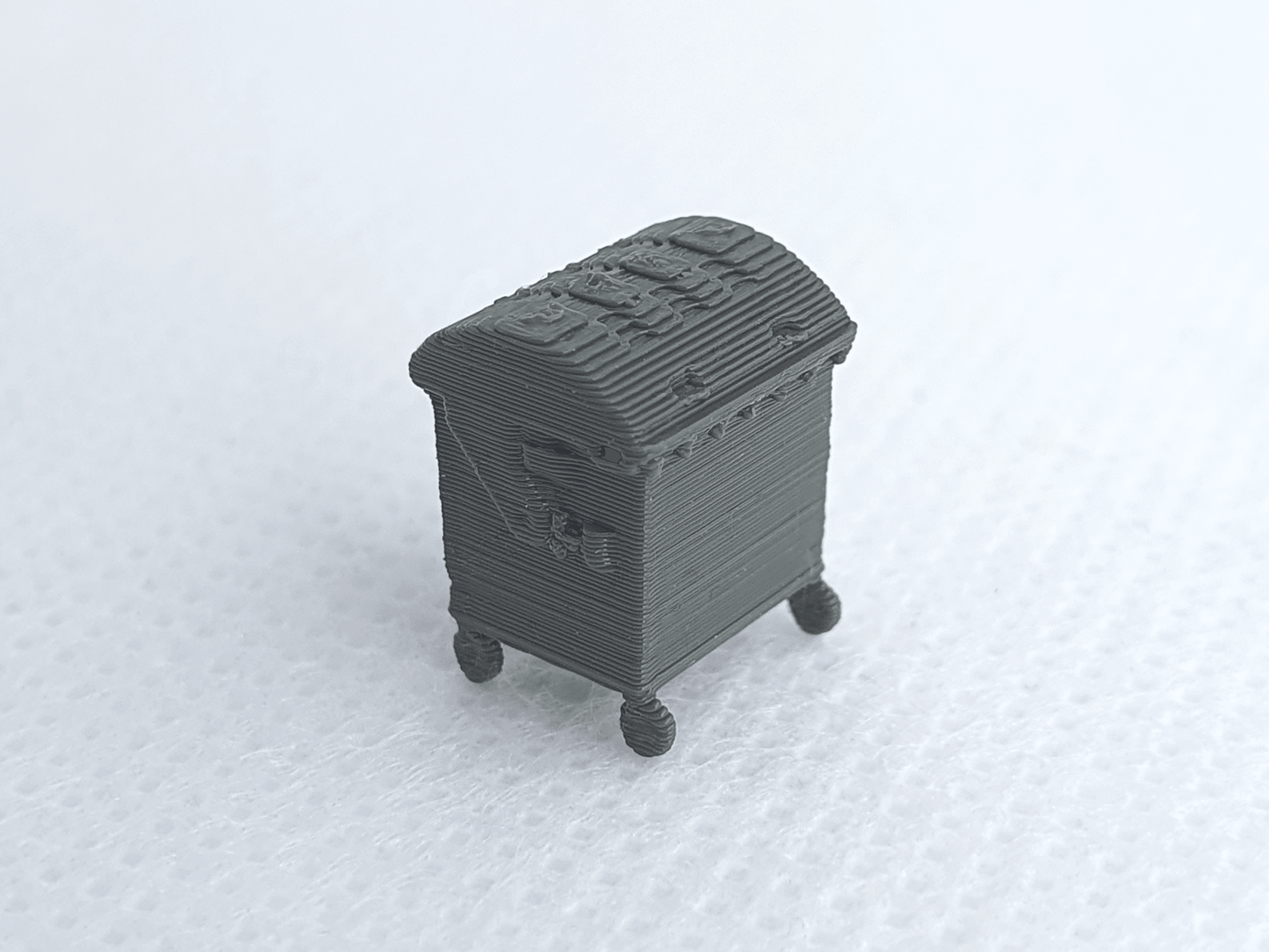 TT gauge scale model of a large wheelie bin - Three Peaks Models