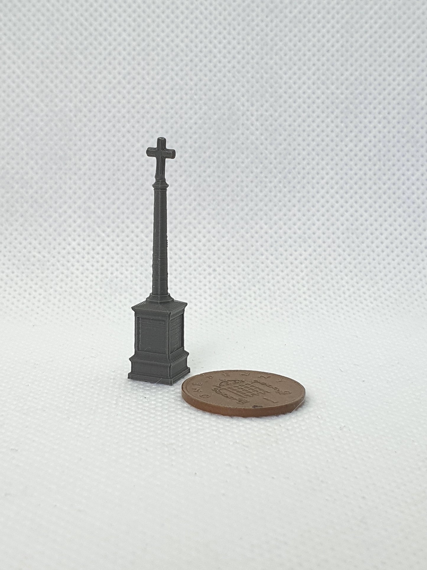TT scale model of a war memorial - Three Peaks Models