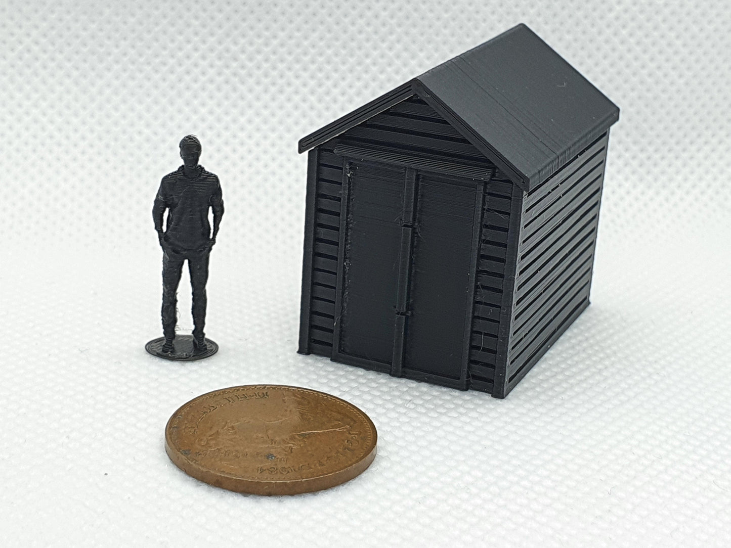 OO gauge scale model beach hut - Three peaks models