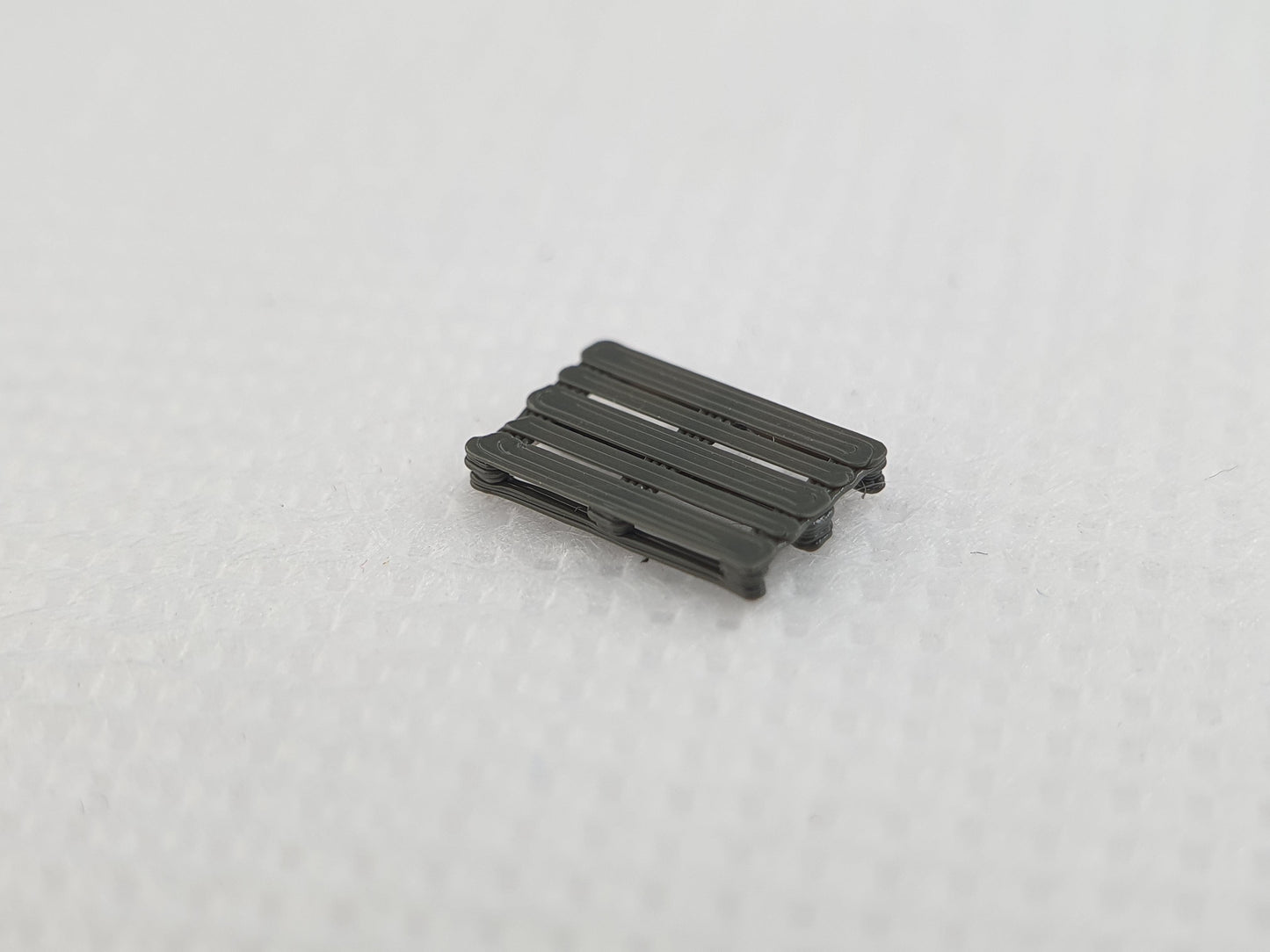 N gauge Euro pallet scale model - Three Peaks Models