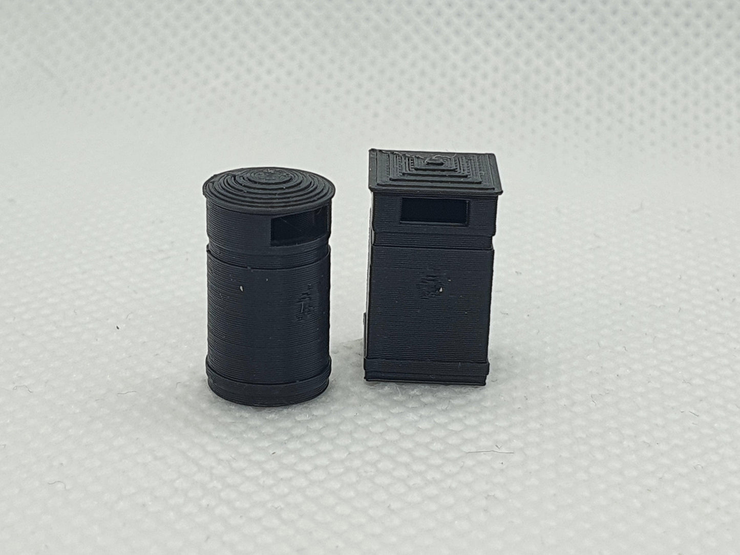 OO gauge scale models of a round and a square park bin - Three Peaks Models