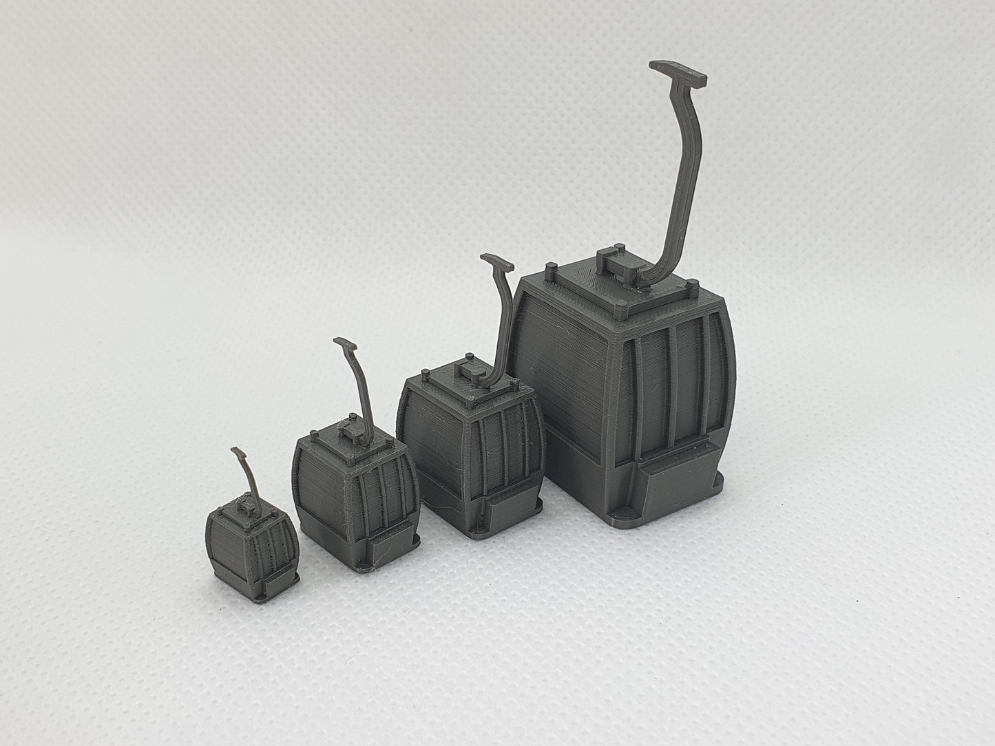 Scale models of gondola cable cars in OO, TT, N and Z gauge - Three Peaks Models