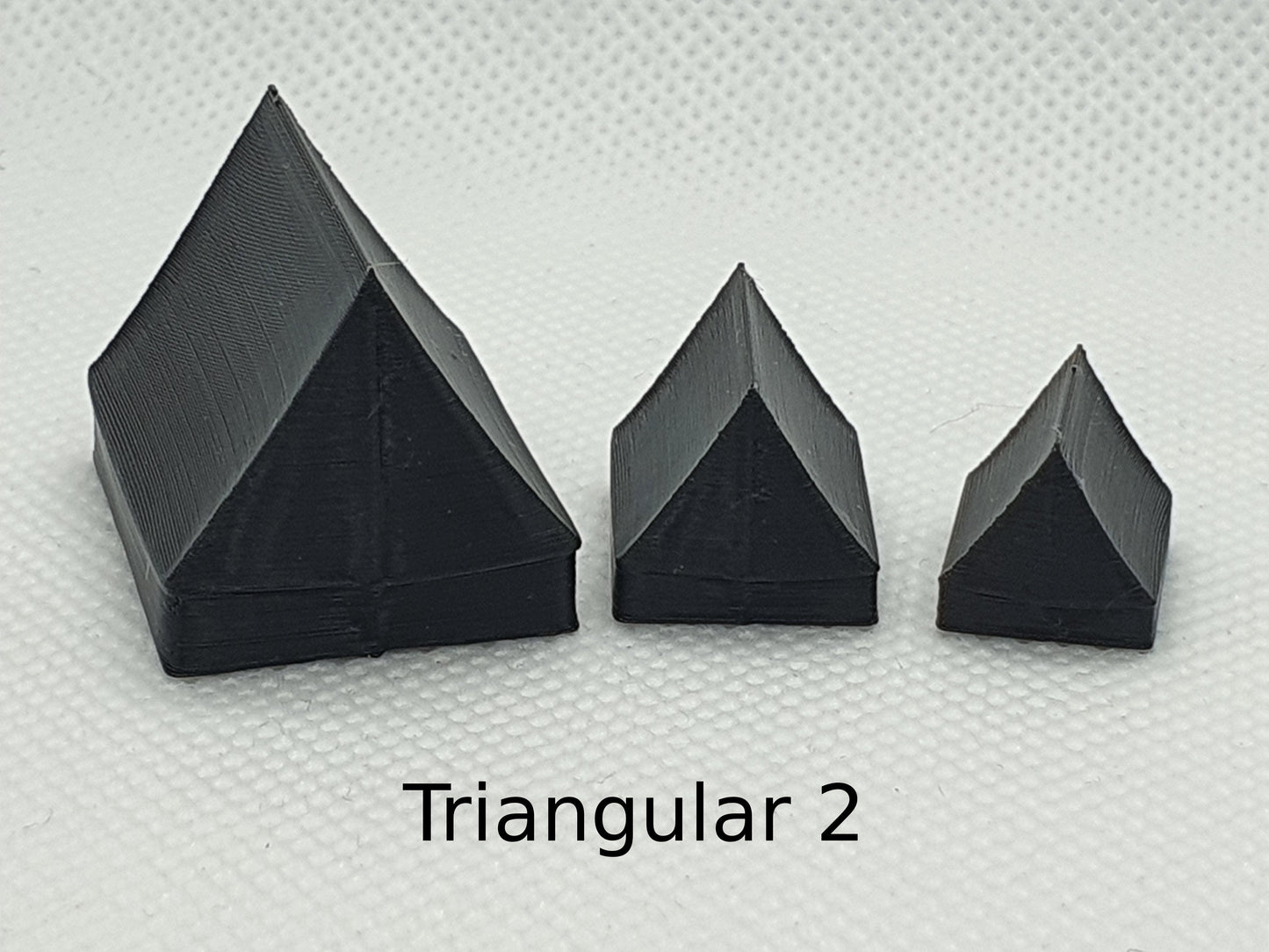 Scale model triangular tent in OO, TT and N gauge - Three Peaks Models
