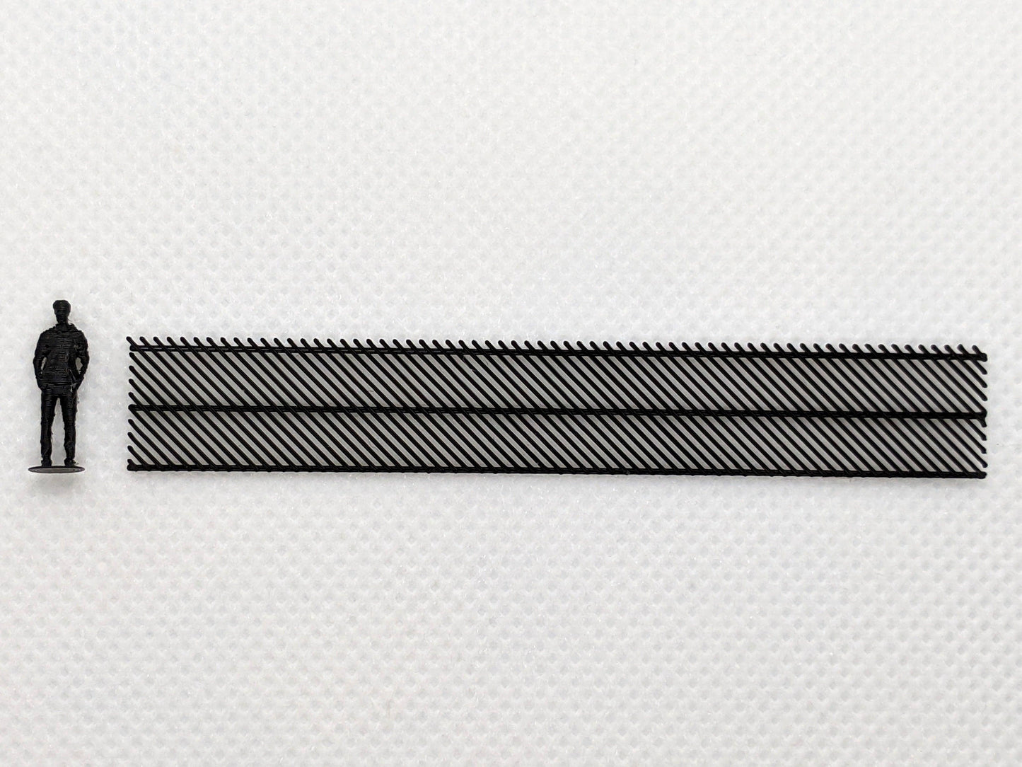TT gauge scale model diagonal fencing - backward sloping panels - Three Peaks Models
