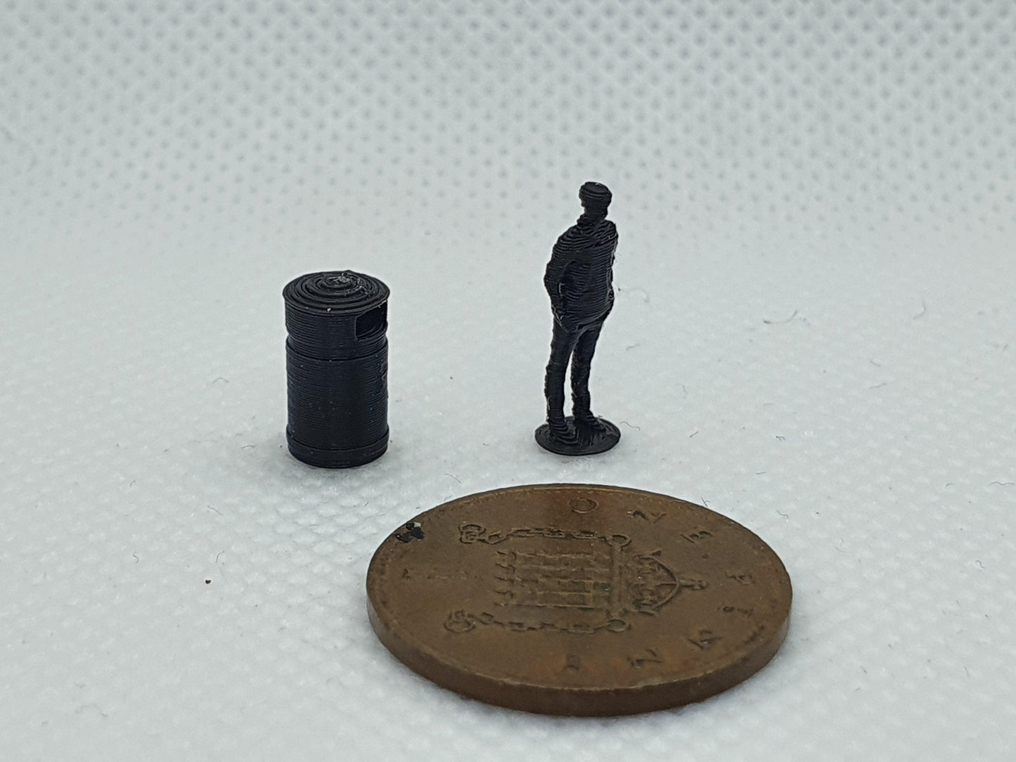 TT gauge scale model of a round park bin - Three Peaks Models