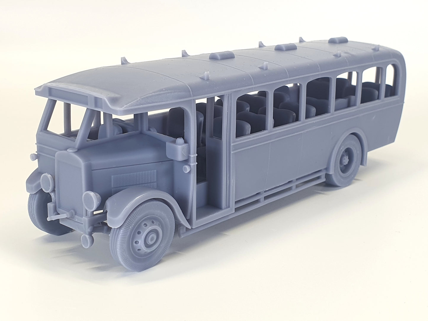 1 to 50 (1:50) early version of the Barton Leyland Lion LT5 scale bus model - Three Peaks Models