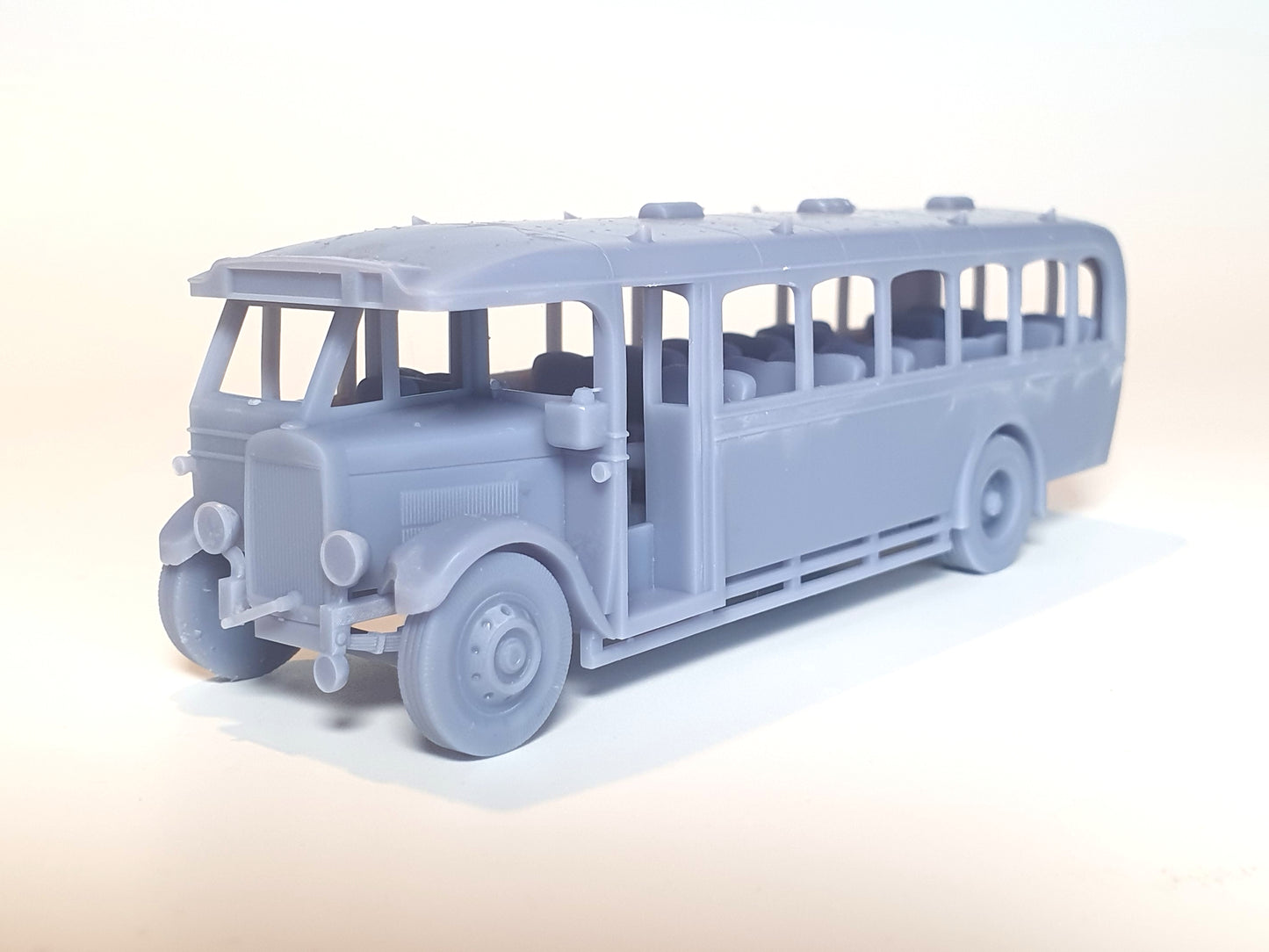 OO (1:76) early version of the Barton Leyland Lion LT5 scale bus model - Three Peaks Models