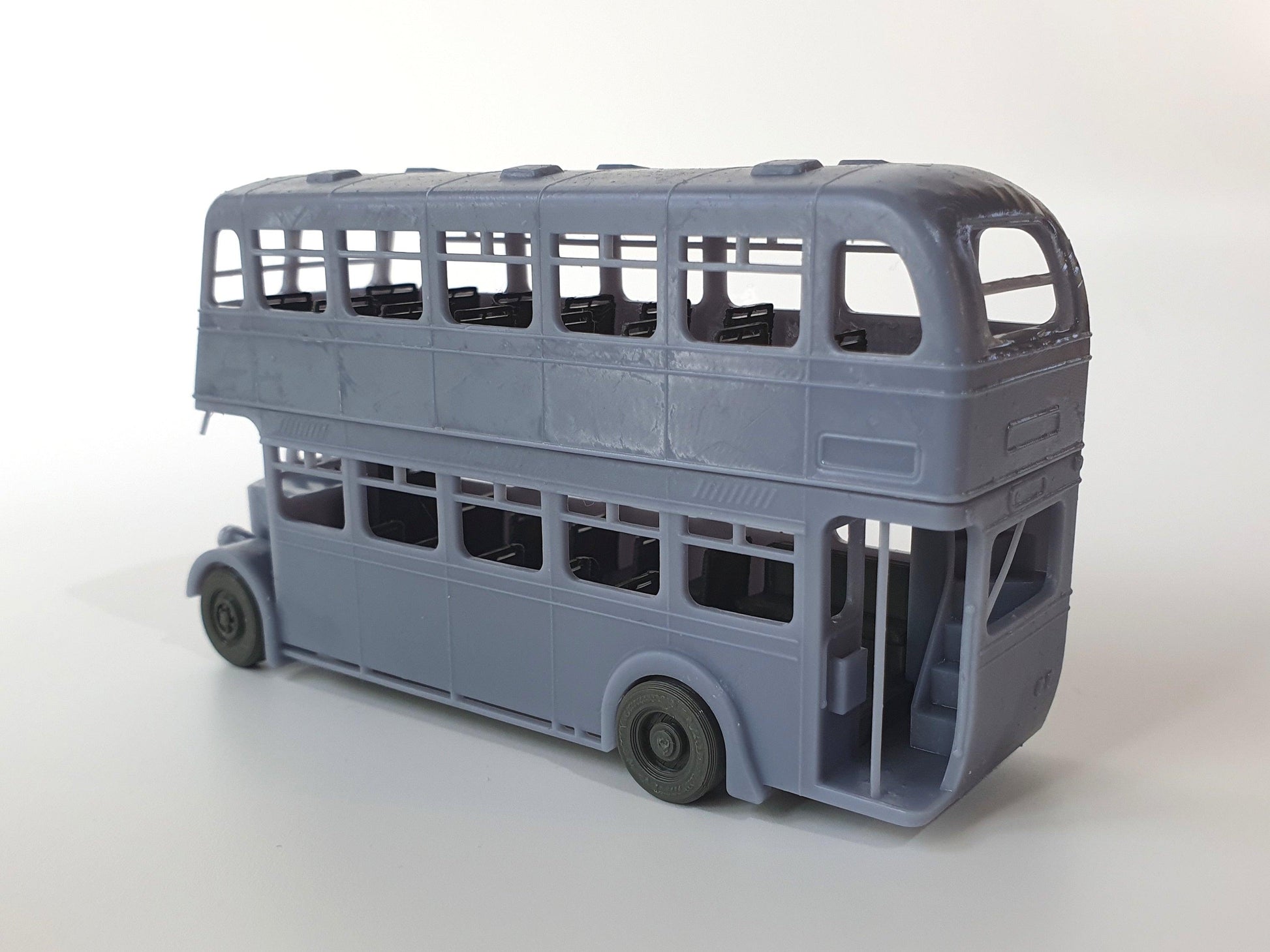 OO (1:76) scale model of a Coventry Maudslay Regent bus viewed from the rear - Three Peaks Models