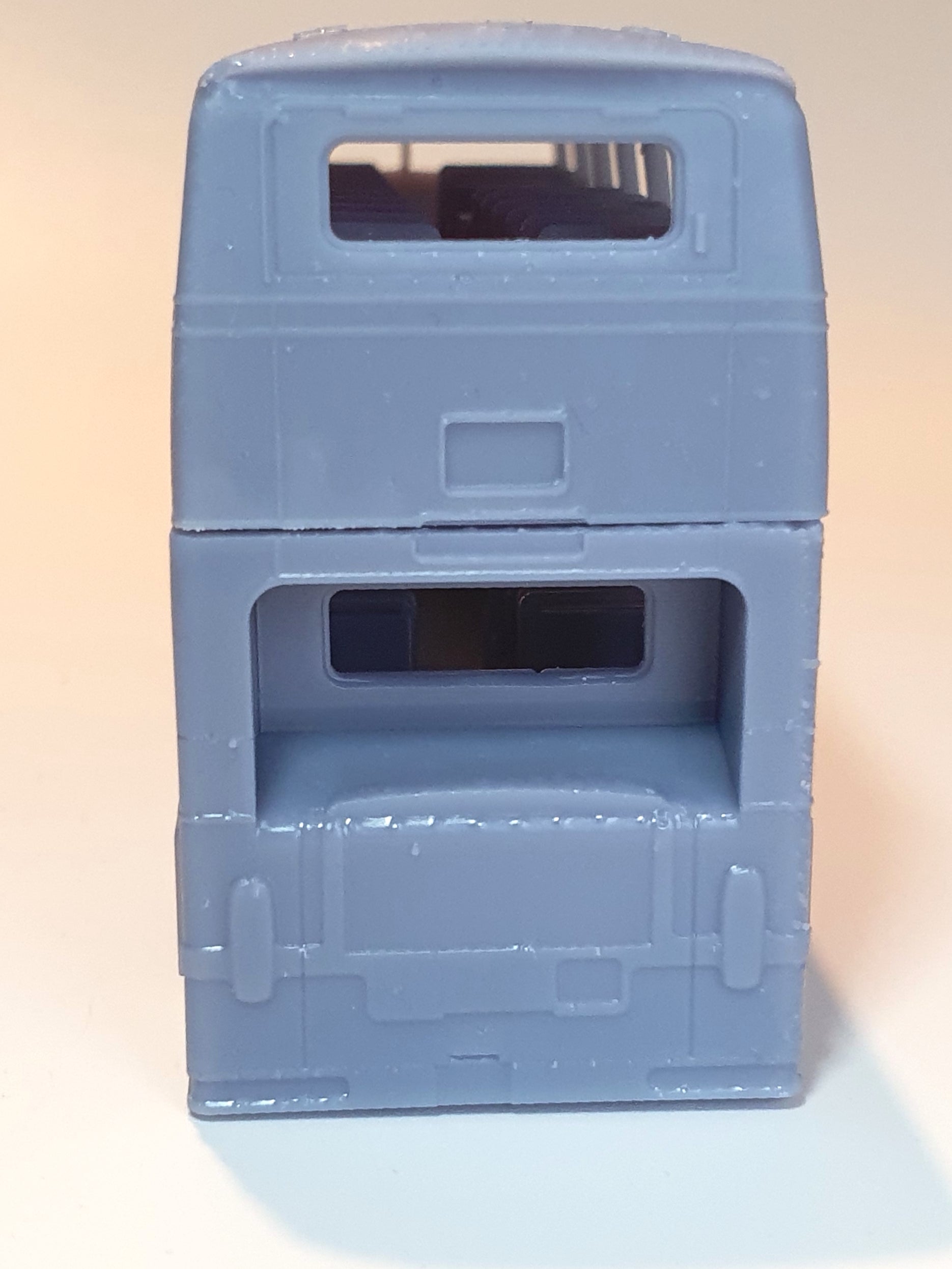 Rear view of scale model of a 2-door Oldham Leyland Atlantean bus in OO (1:76) - Three Peaks Models