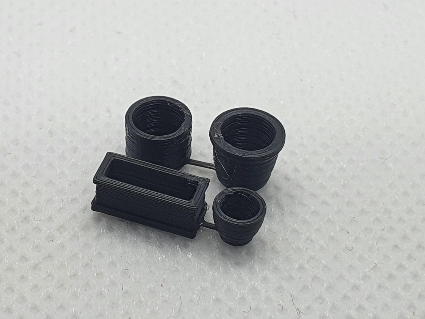 OO gauge plant pots planters - Three Peaks Models