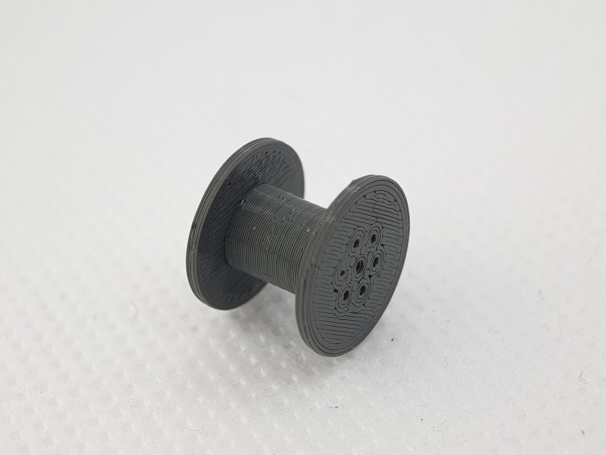 OO gauge scale model of an empty cable drum - Three Peaks Models