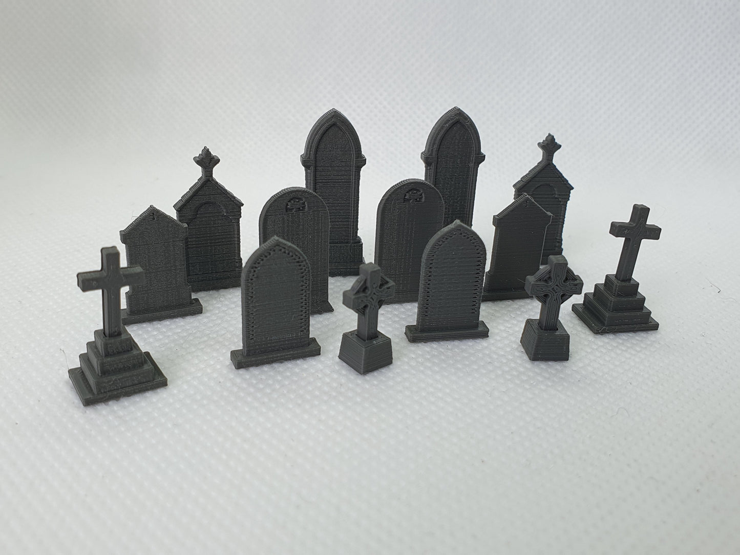 OO scale models of old gravestones - Three Peaks Models
