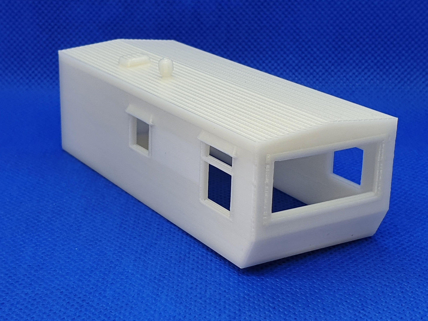 Static caravan OO gauge scale model - body - front view - Three peaks models