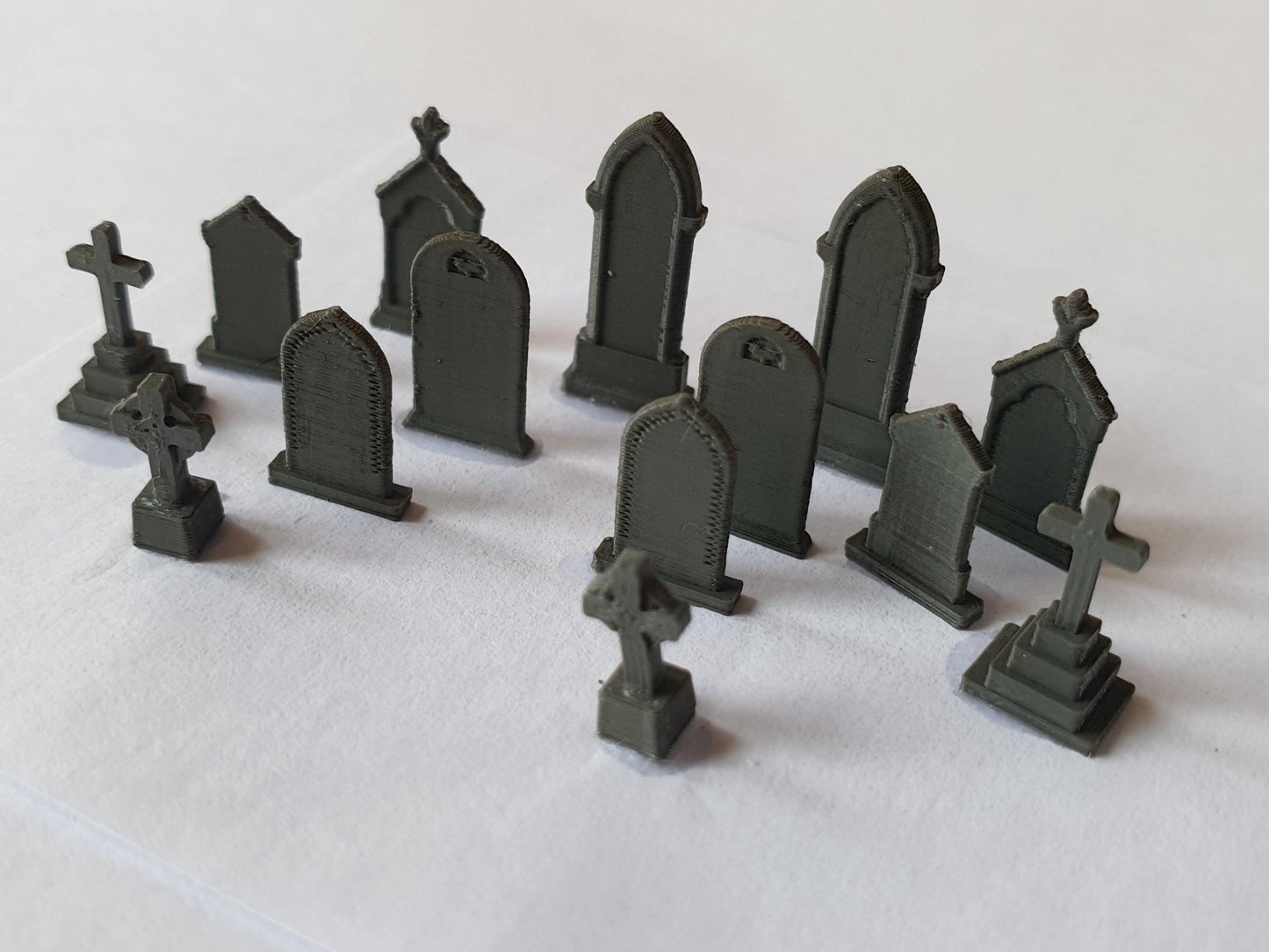 TT scale models of old gravestones - Three Peaks Models